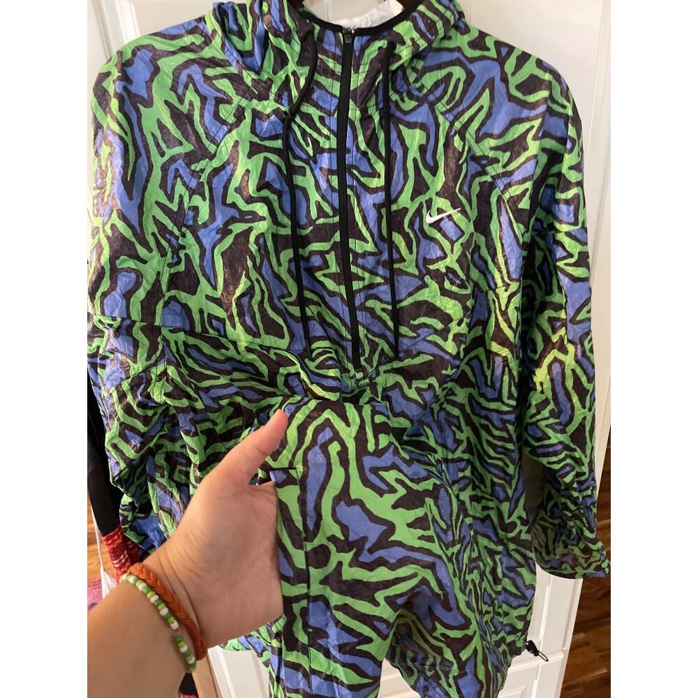 Nike Repeat Windbreaker SwooshTrax Pullover Jacket M Green Blue Abstract Print T - Picture 7 of 10